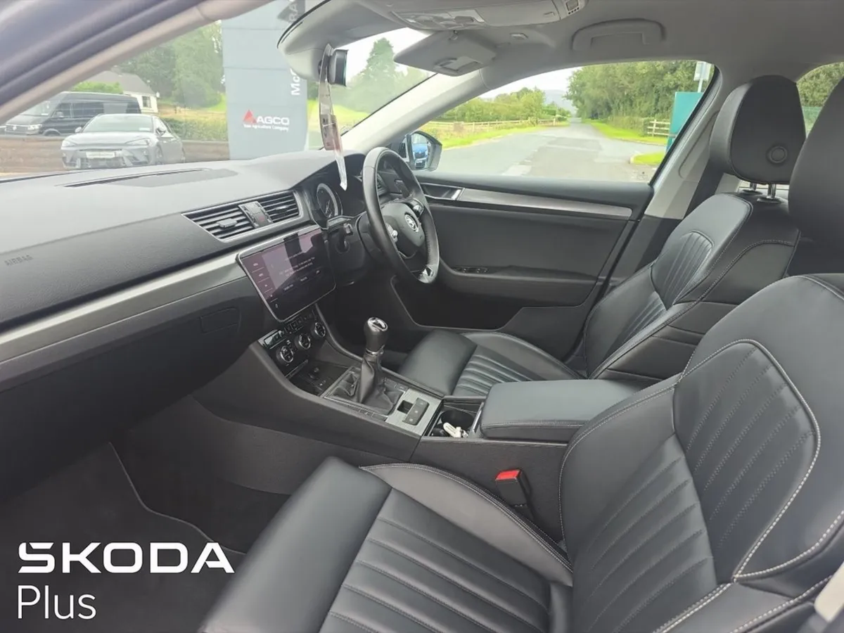 Skoda Superb 2.0 TDI 150BHP Style - Image 4