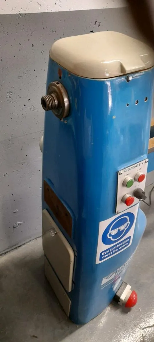Union graduate Woodturning lathes - Image 3