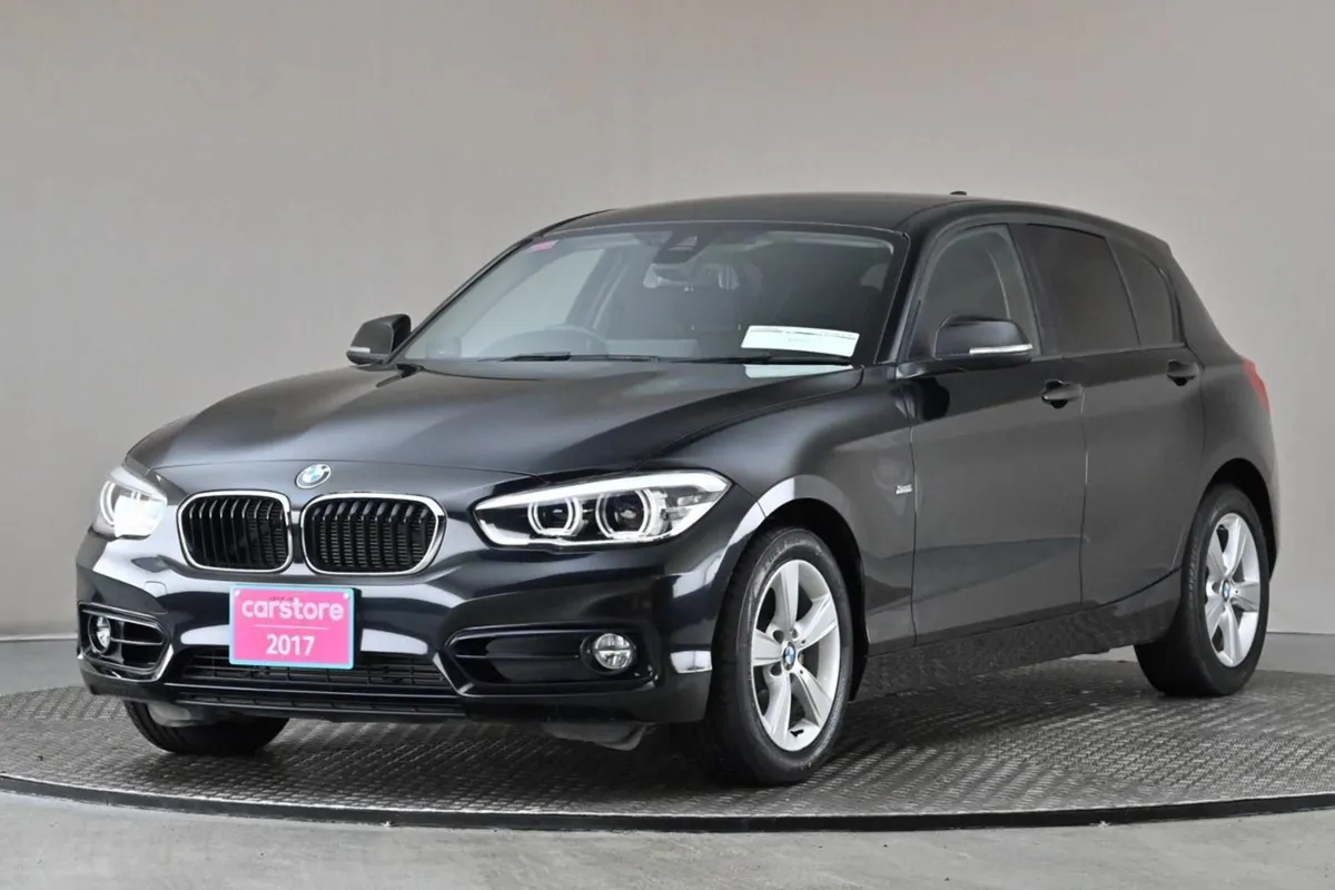 BMW 1 Series 118i Sport Line  reverse Cam sport S - Image 3