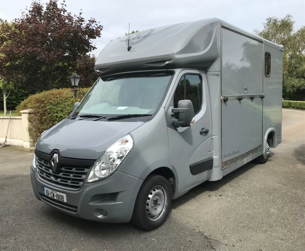 Horse box 2015 JOHN OATES HORSEBOX ONLY 110k - Image 4