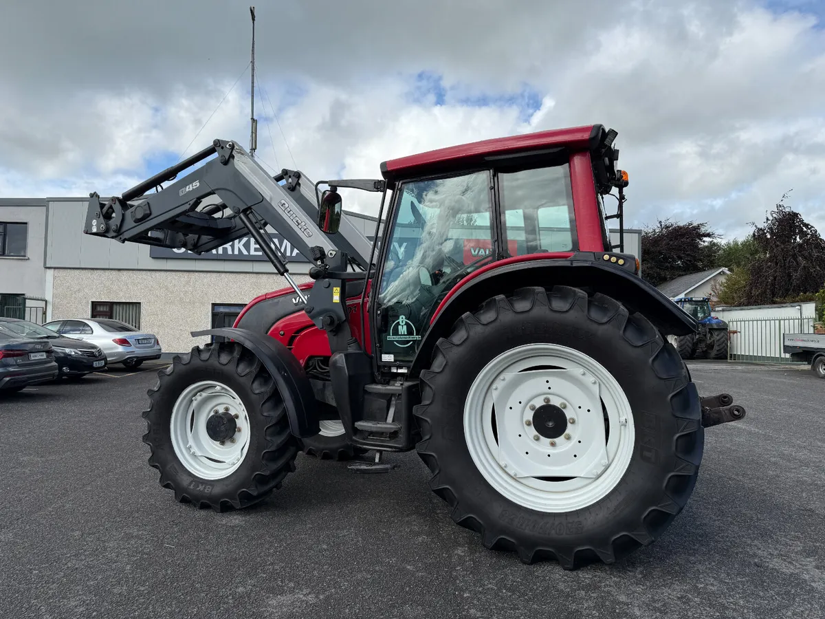 2010 Valtra N101 Tractor c/w Q45 Loader - Image 4