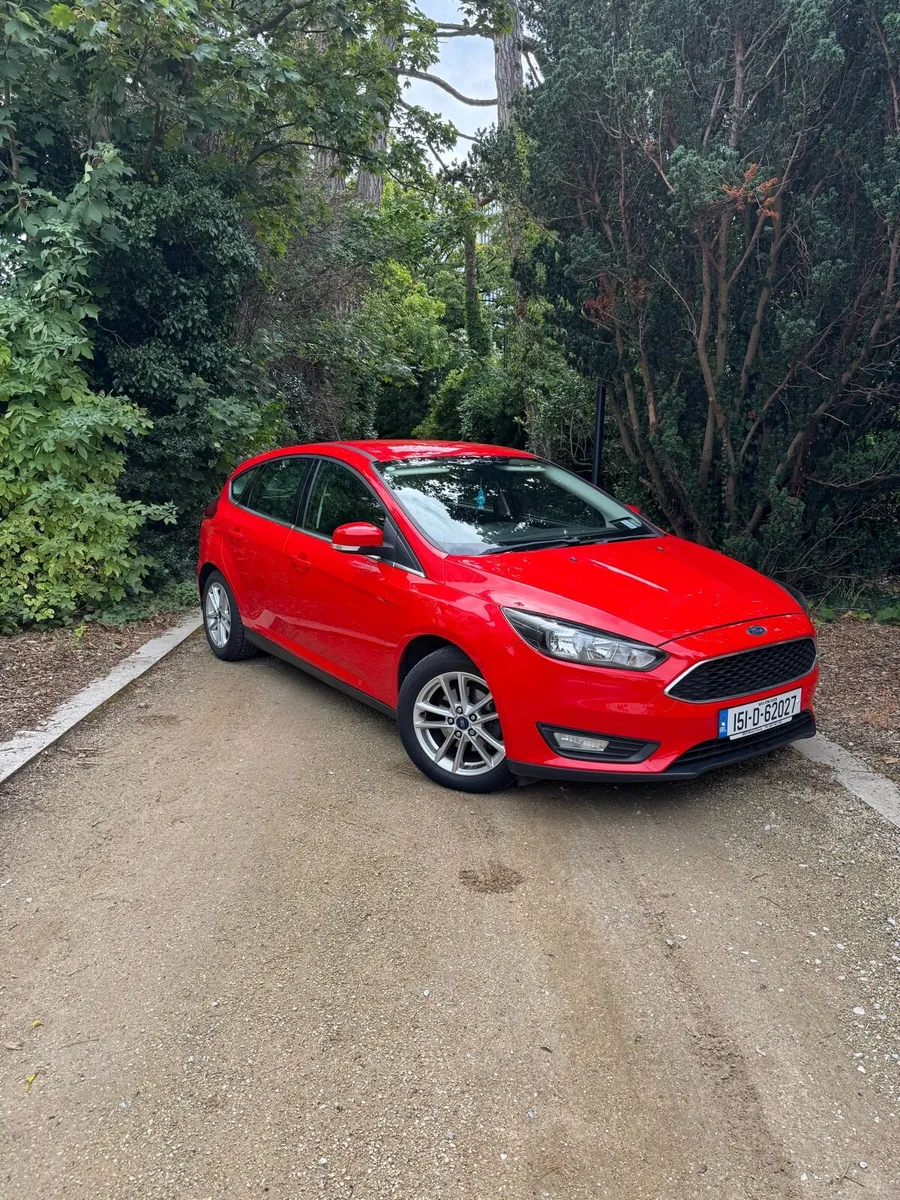 2015 (151) Ford Focus 1.0 NCT 08/26 - Image 1