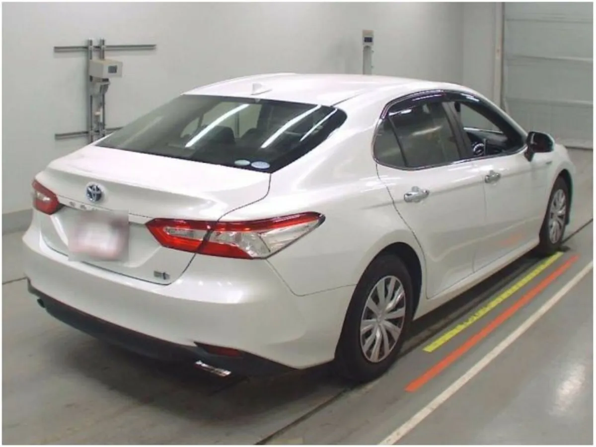 Toyota Camry 2.5 - Image 2