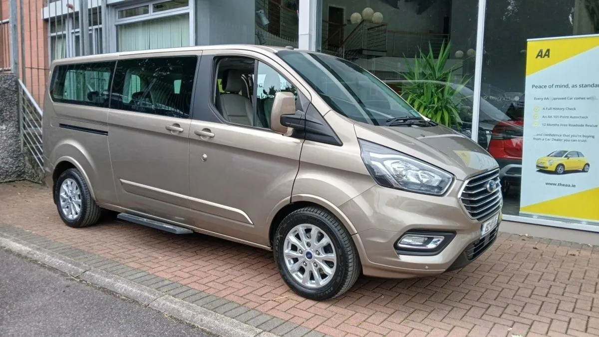 Ford Tourneo Custom BUS 310 L LTD 2.0 170 9 Seate - Image 1