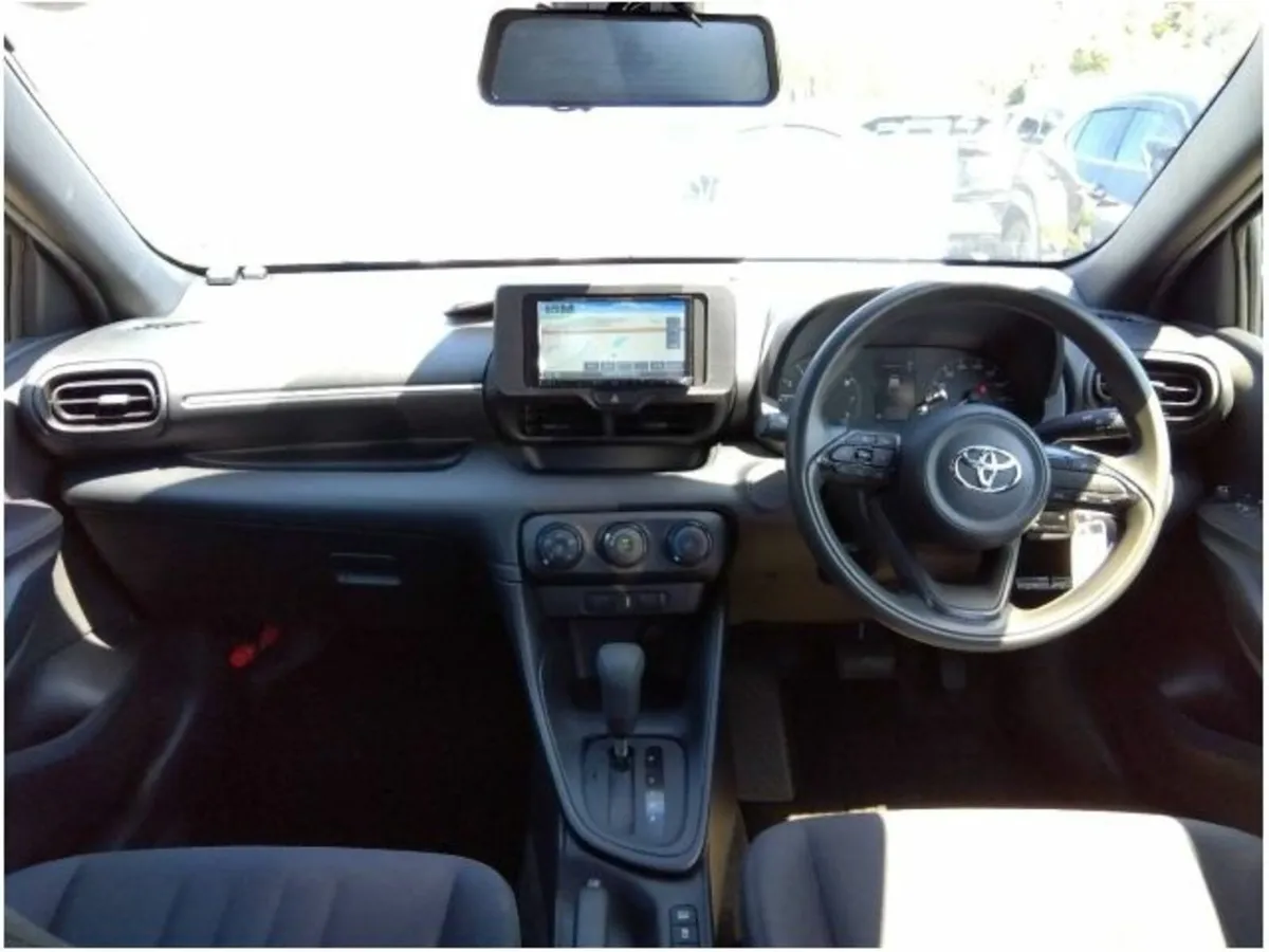 Toyota Yaris 1.0 - Image 3