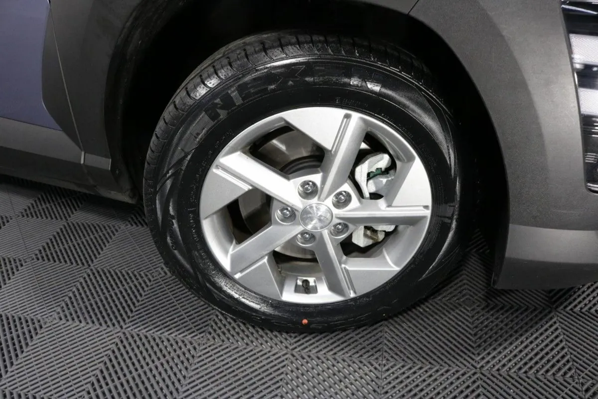 Hyundai Kona Hybrid Signature 1.6l Petrol Automat - Image 4