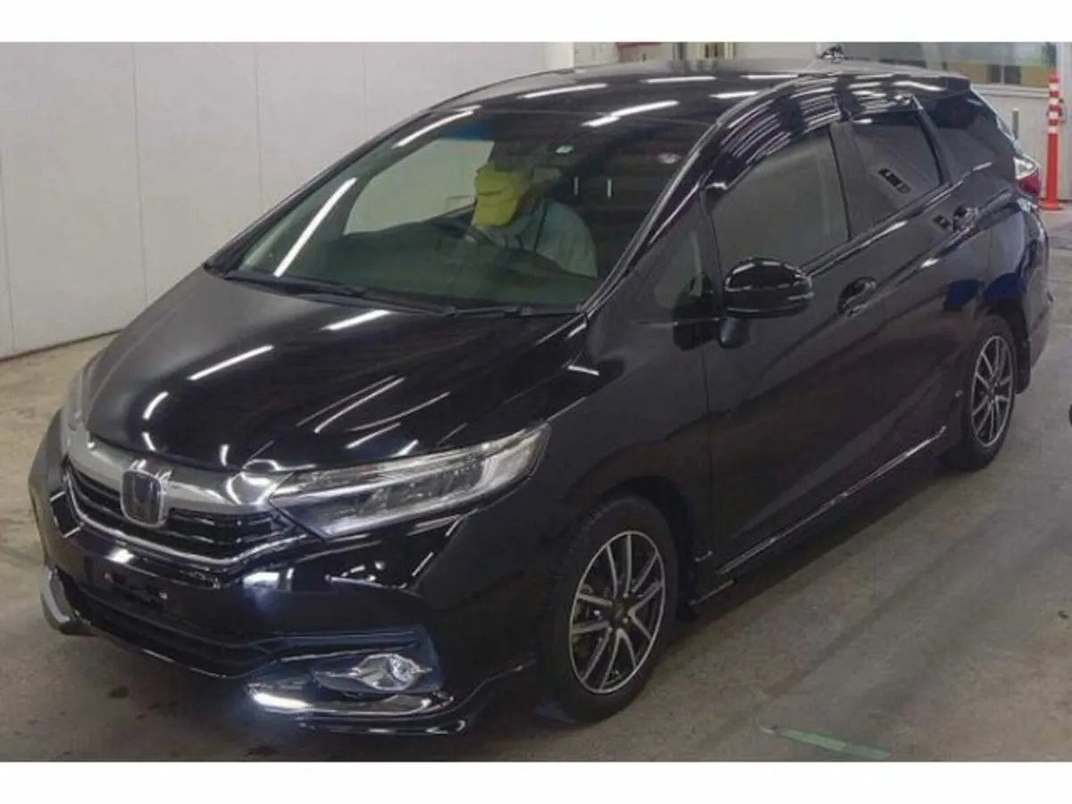 Honda Shuttle 1.5 Petrol Auto - Image 2