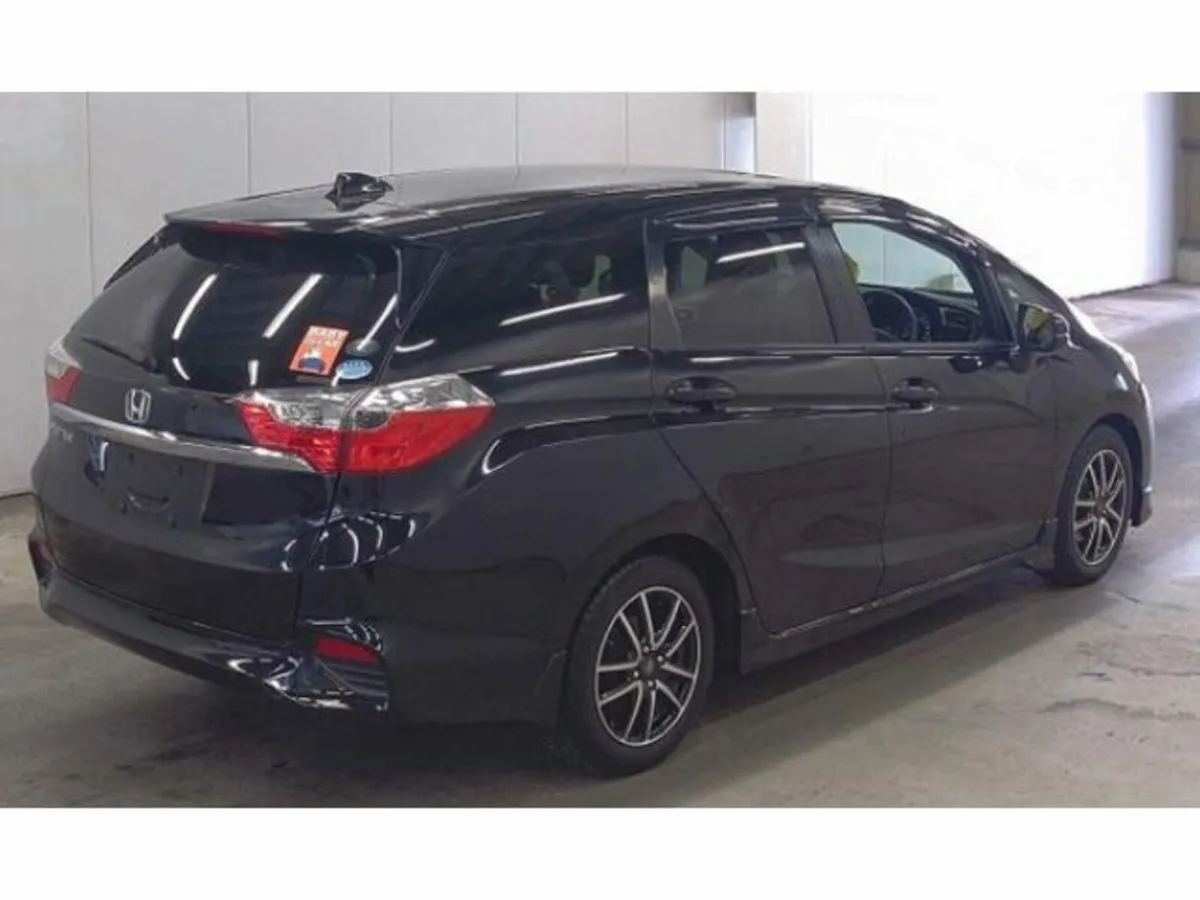 Honda Shuttle 1.5 Petrol Auto - Image 4