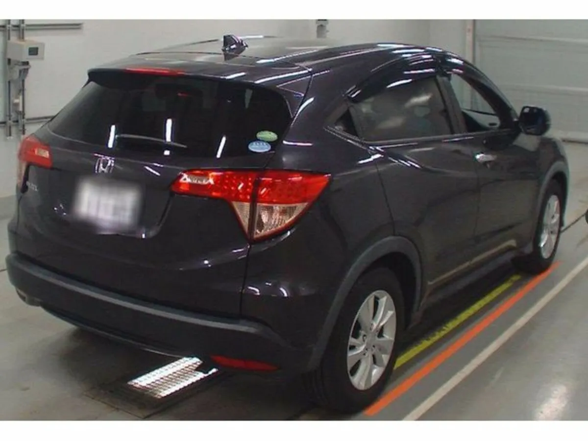Honda Vezel 1.5 Petrol Auto - Image 2