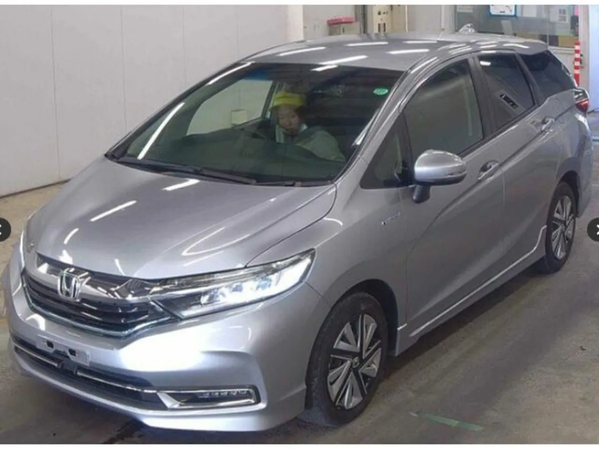 Honda Shuttle 1.5 Petrol Auto - Image 2