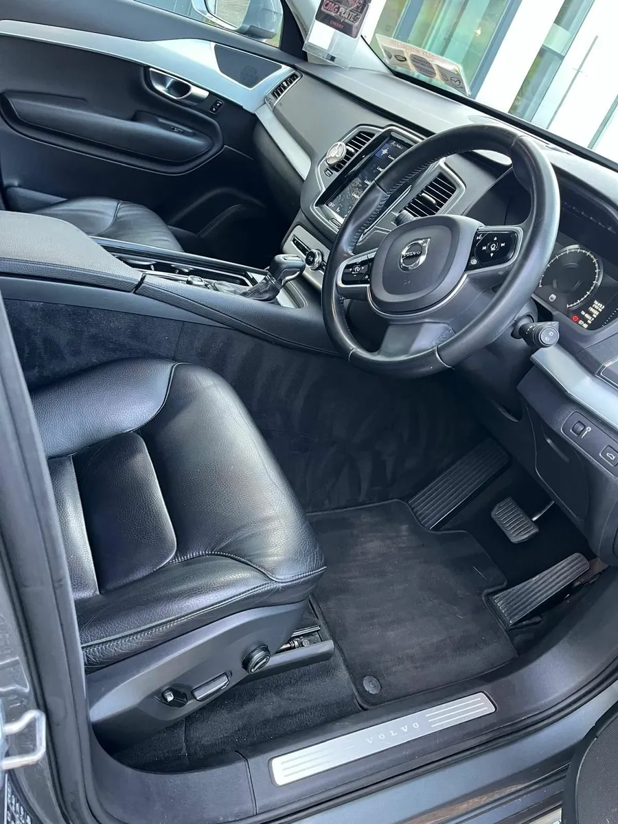 Volvo XC90 2017 - Image 4