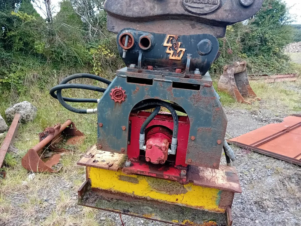 Trench compactor - Image 2