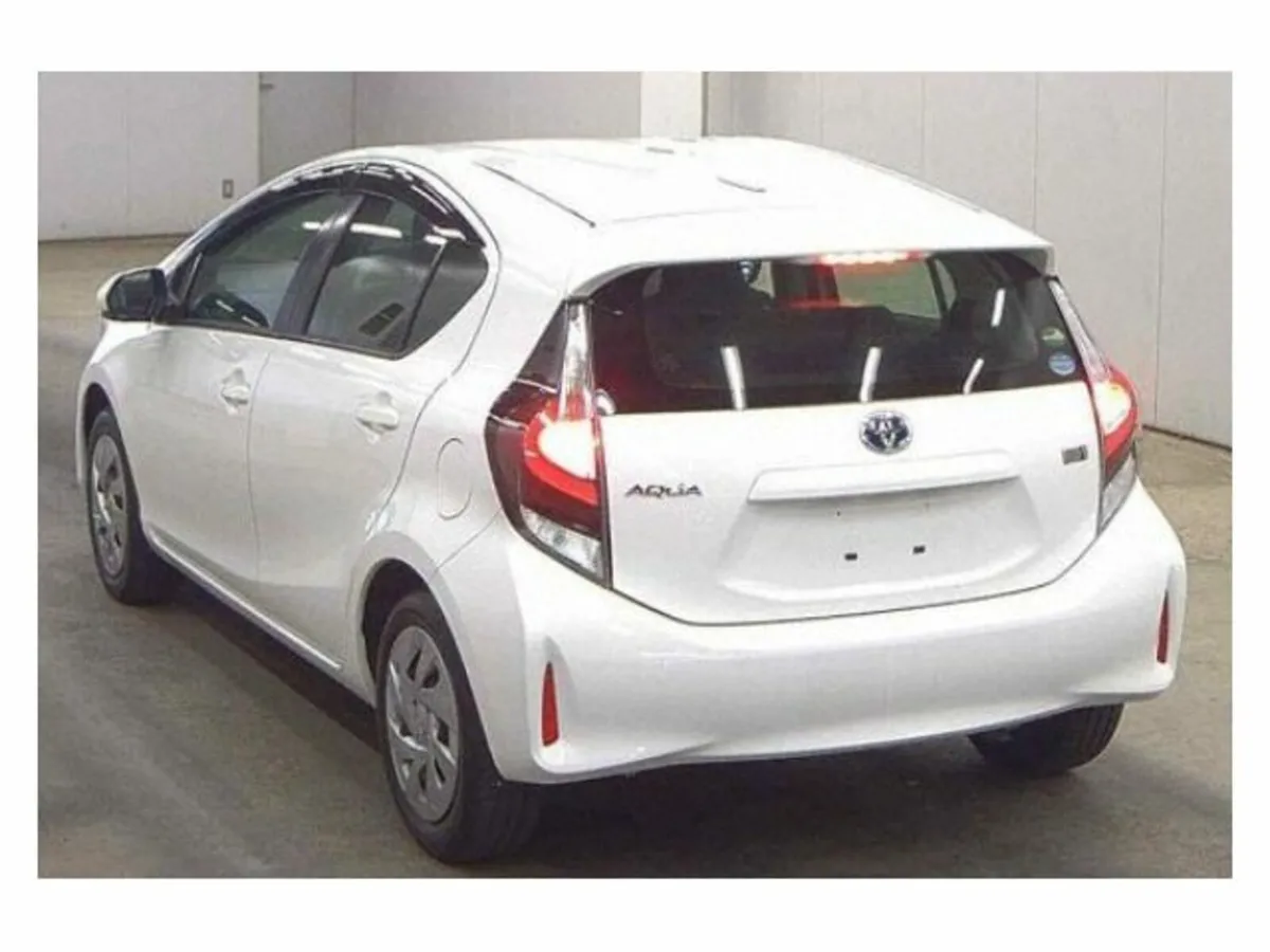 Toyota Aqua 1.5 Petrol Auto - Image 4