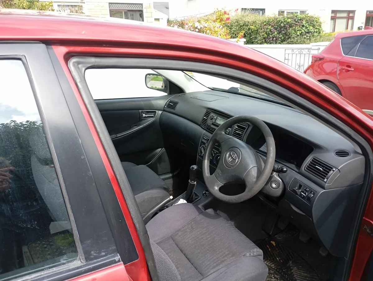 Toyota Corolla 2004 - Image 4