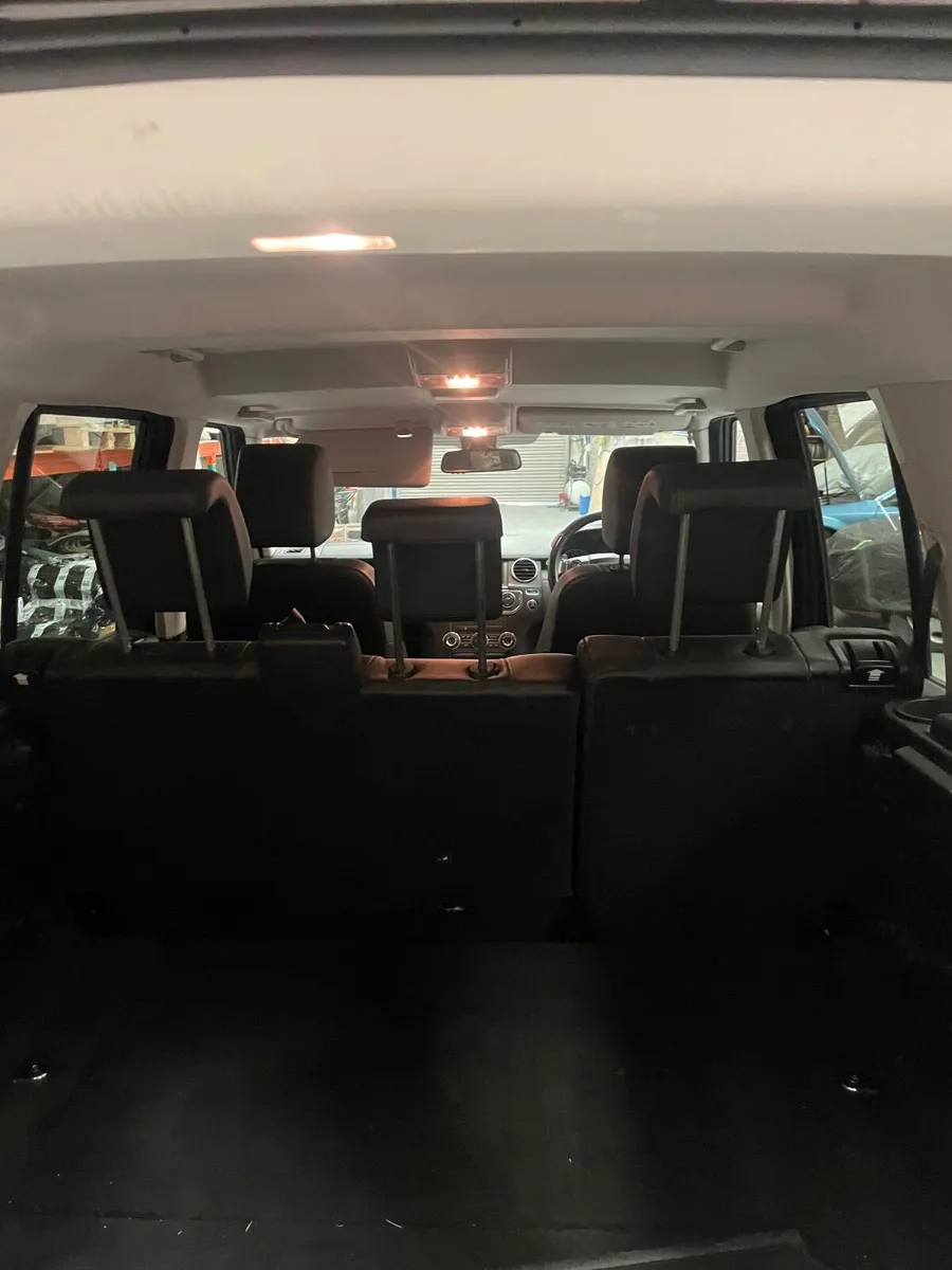 Land Rover Discovery 2013 - Image 3
