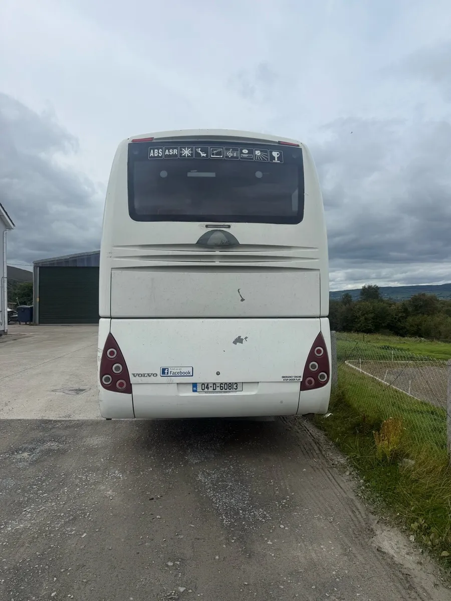 Volvo B12 coach - Image 2