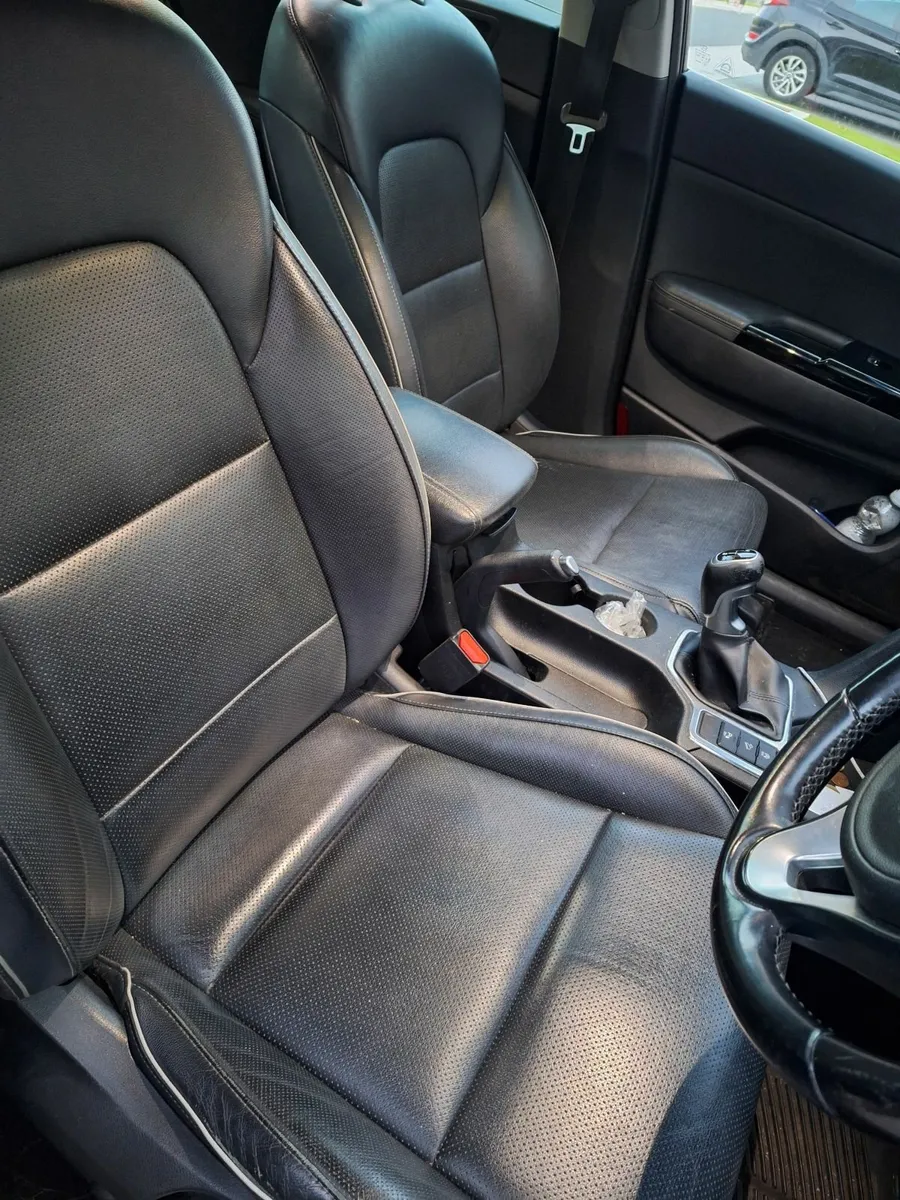 Kia Sportage 2017 3 ISG executive edition - Image 4