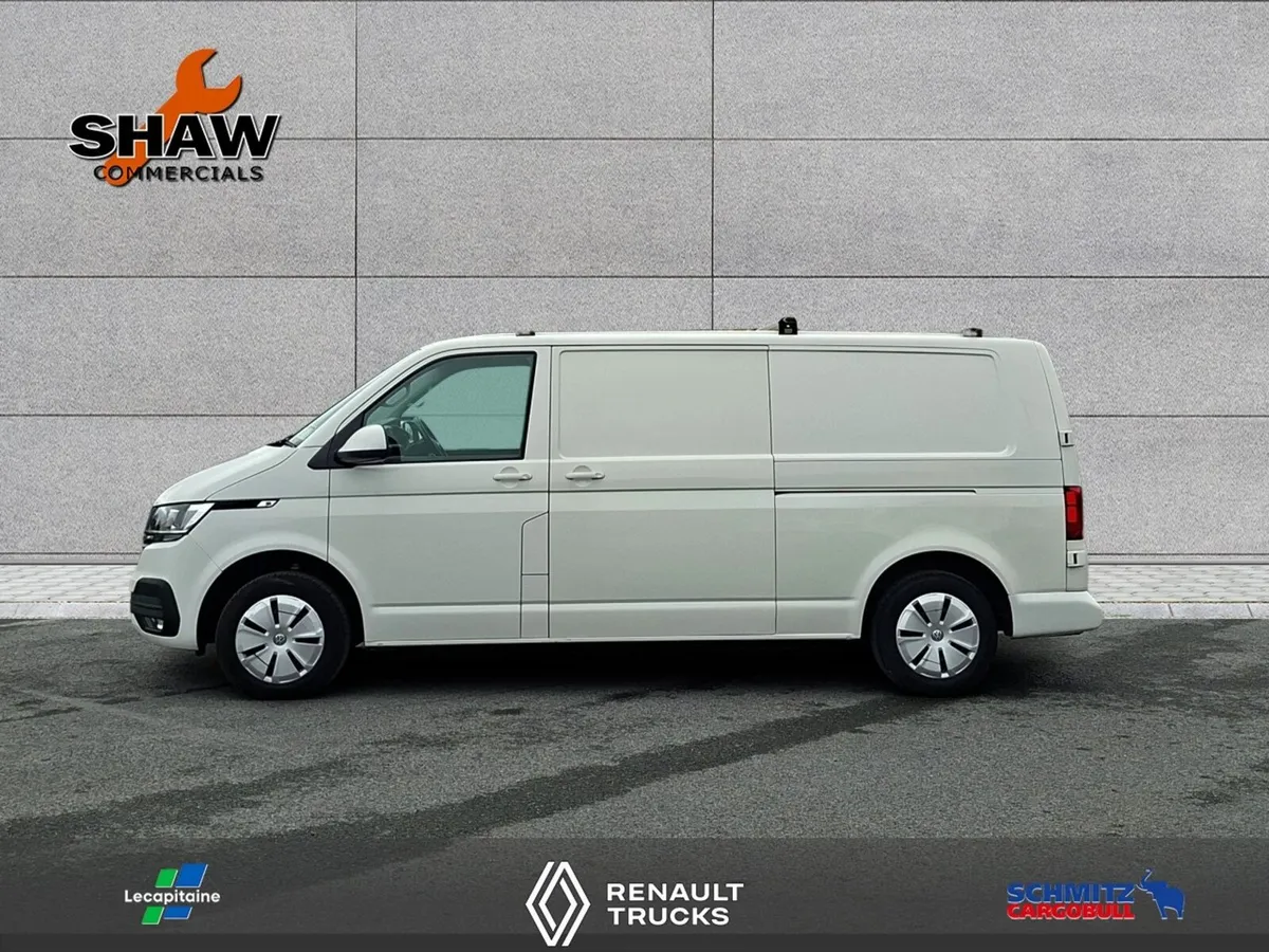 Volkswagen Transporter 2023 - Image 2