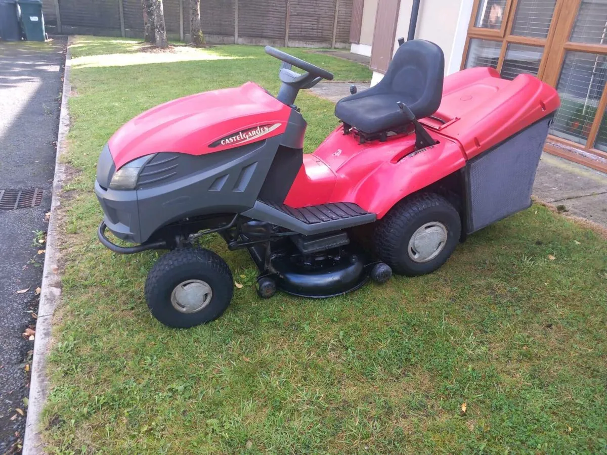 Ride on lawnmower - Image 2
