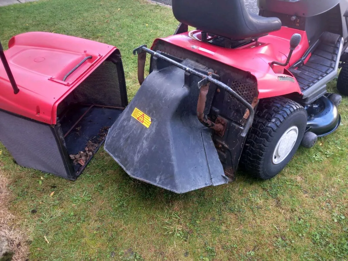 Ride on lawnmower - Image 4