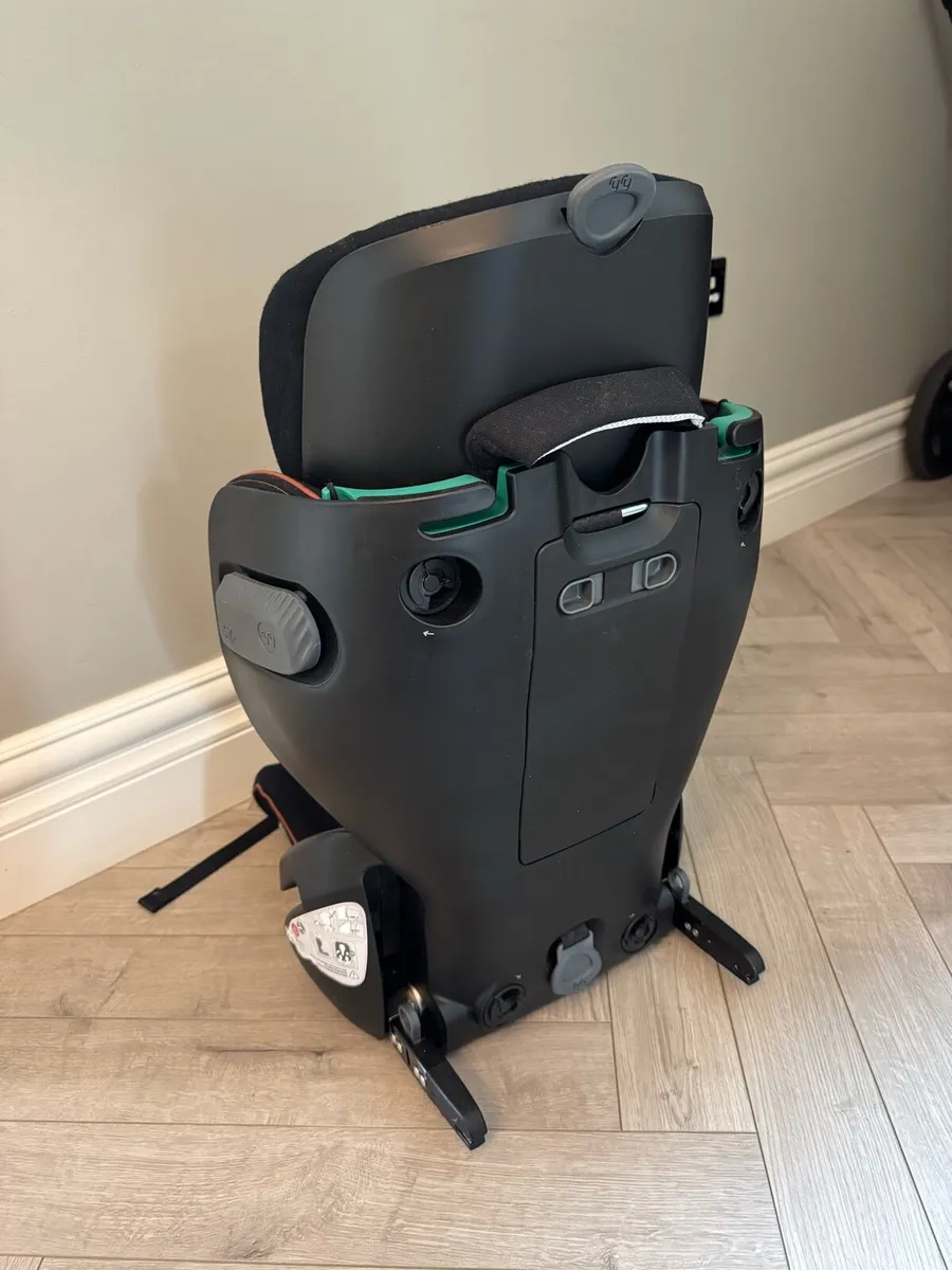 RyRy Car Seat - compact & travel friendly - Image 4