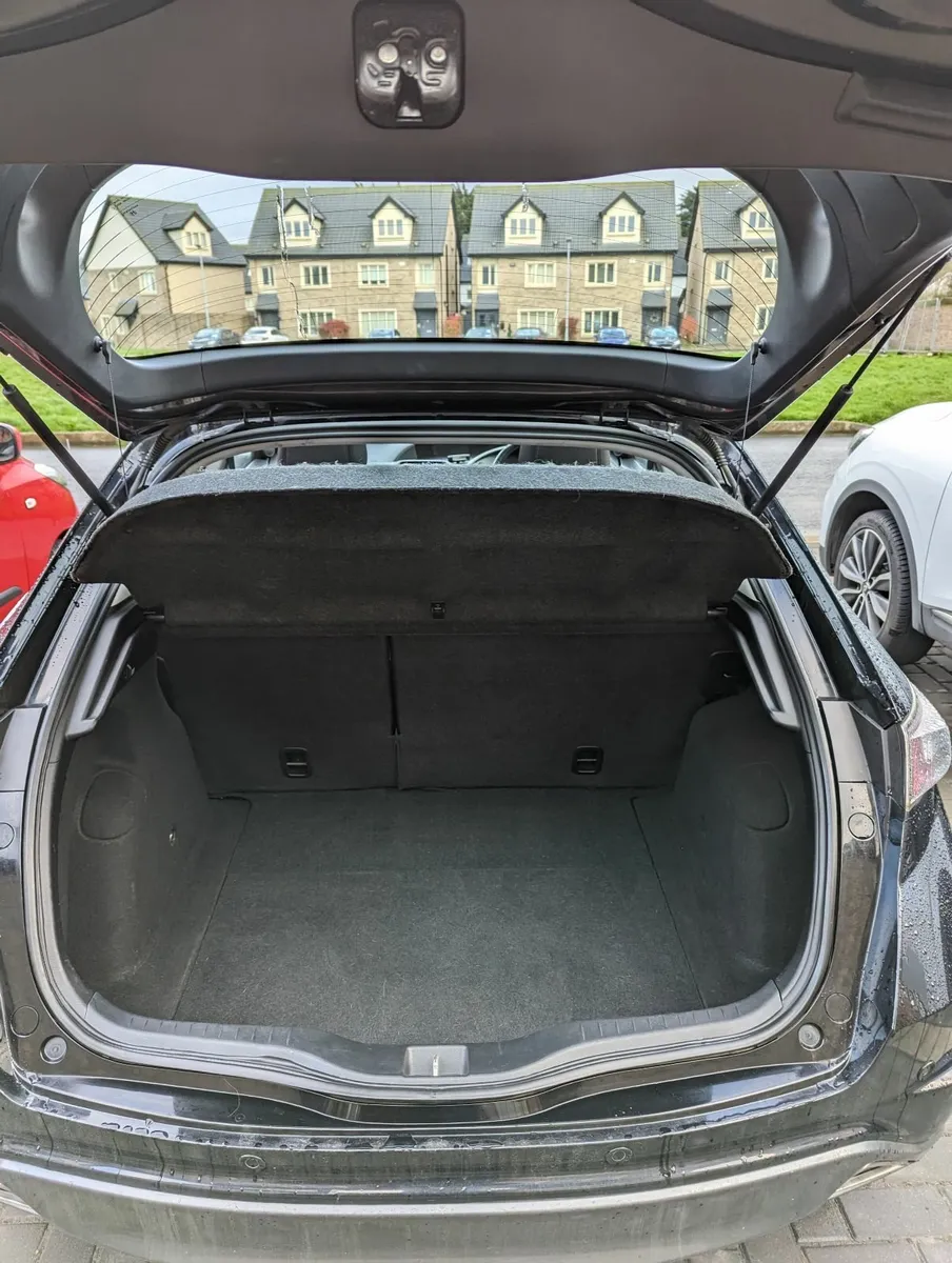 Honda Civic 2010 - Image 2