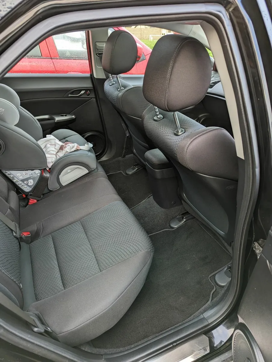 Honda Civic 2010 - Image 4