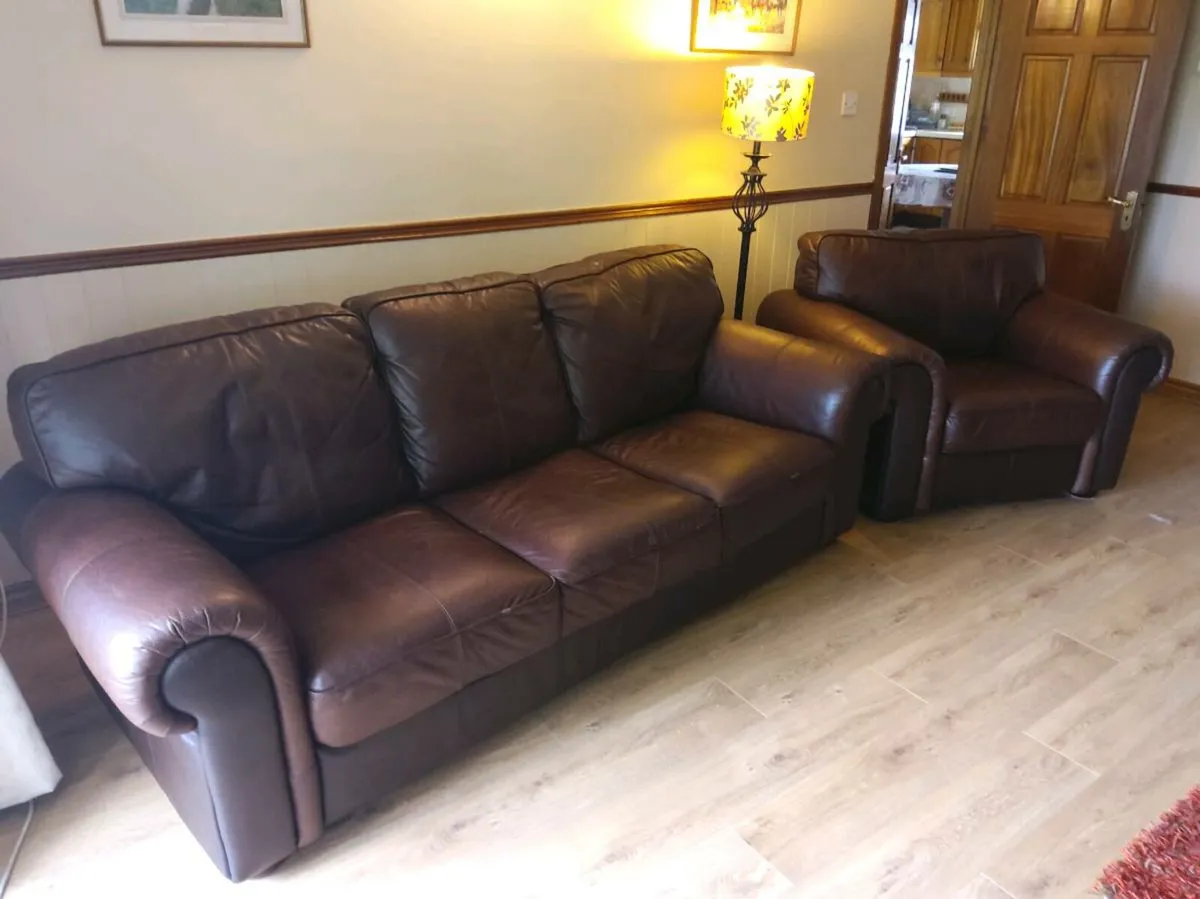 3 Seater & Single Seater Italian Leather Couches - Image 3