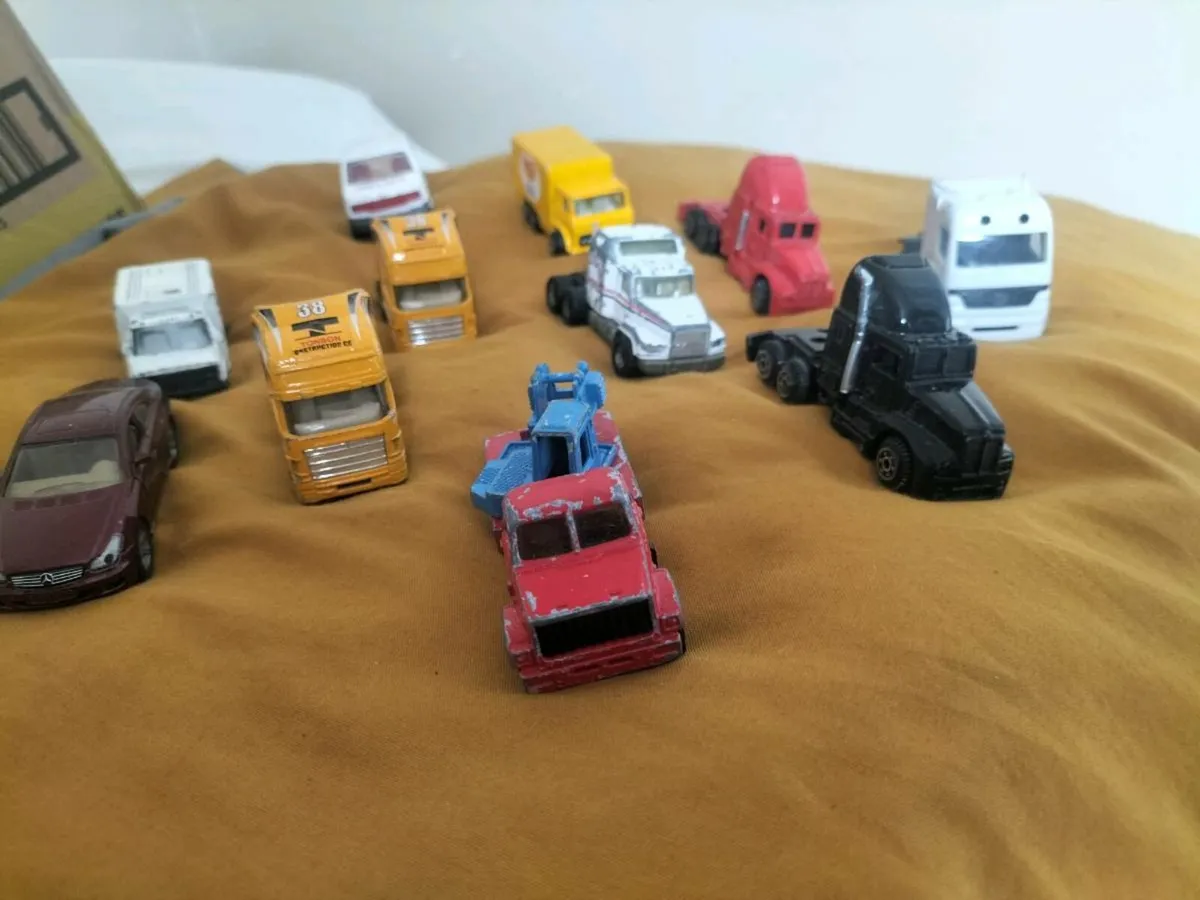 JOB LOT OF OLD DIECASTS MODELS - Image 2