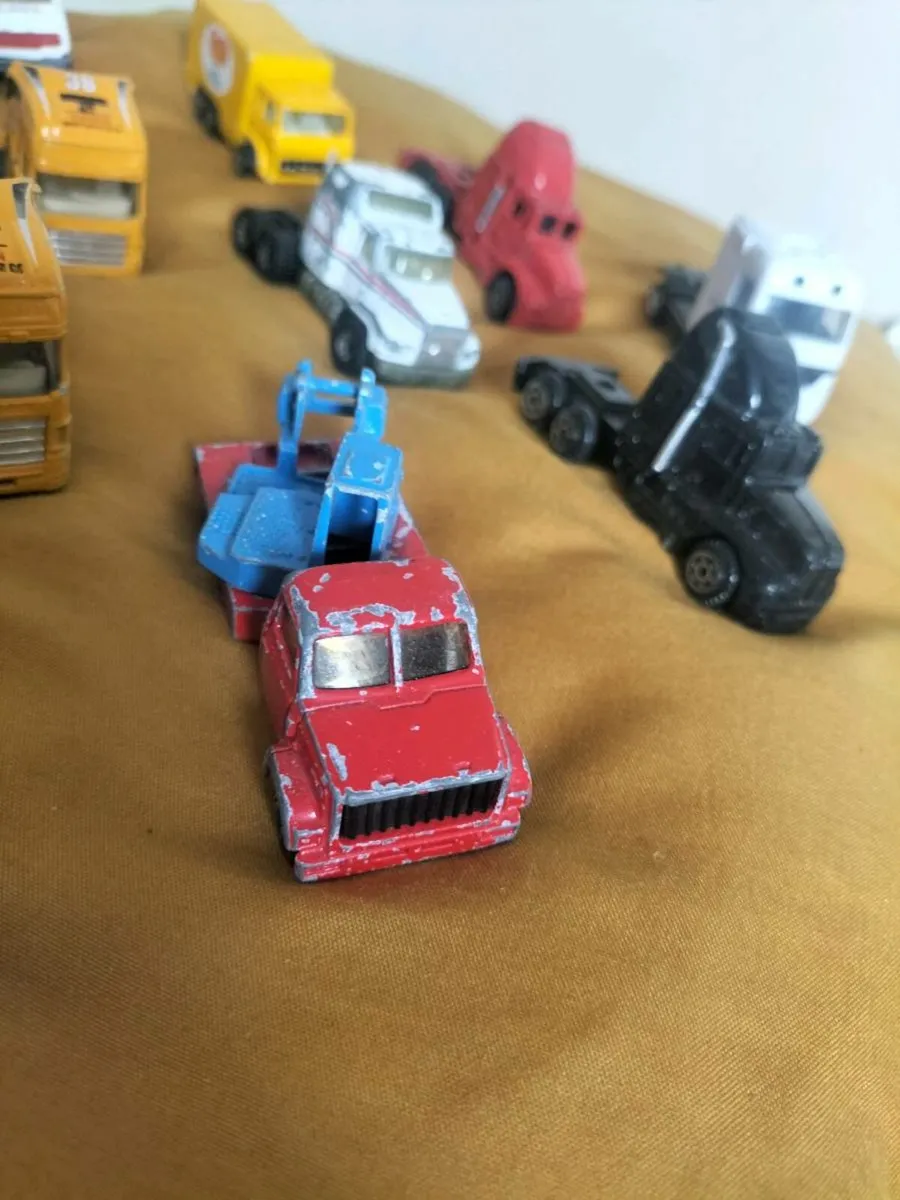 JOB LOT OF OLD DIECASTS MODELS - Image 4