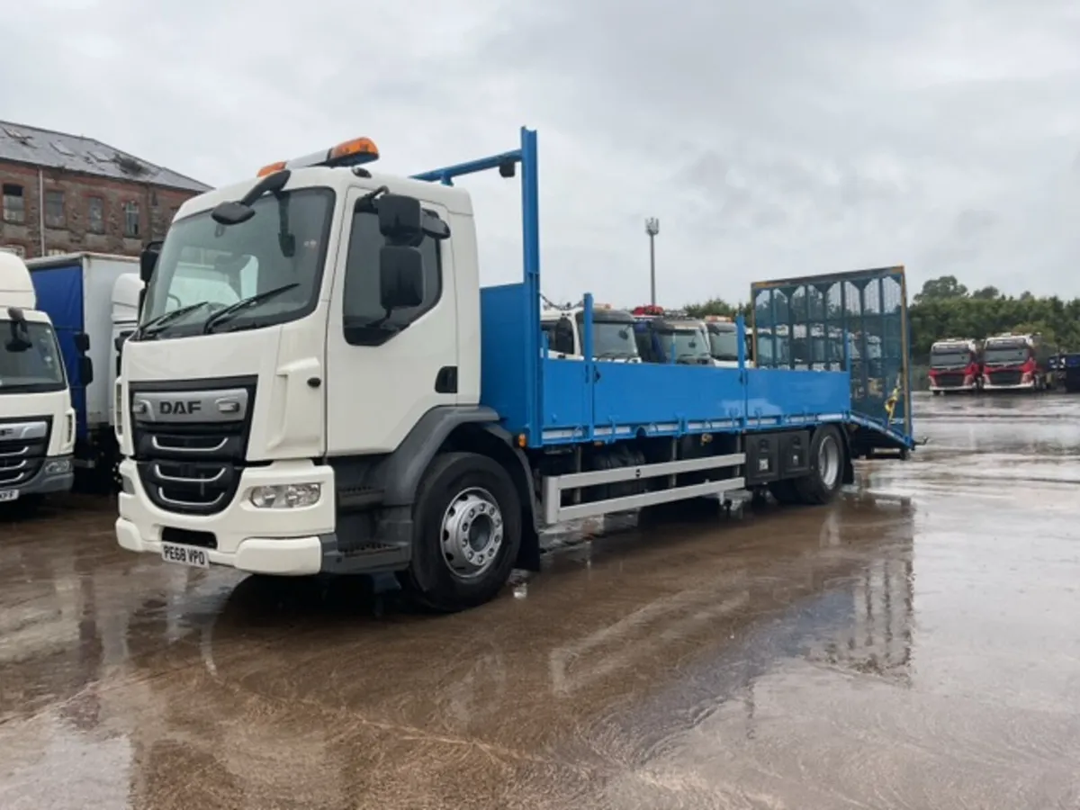 2018 DAF LF230 4x2 Beavertail - Image 3