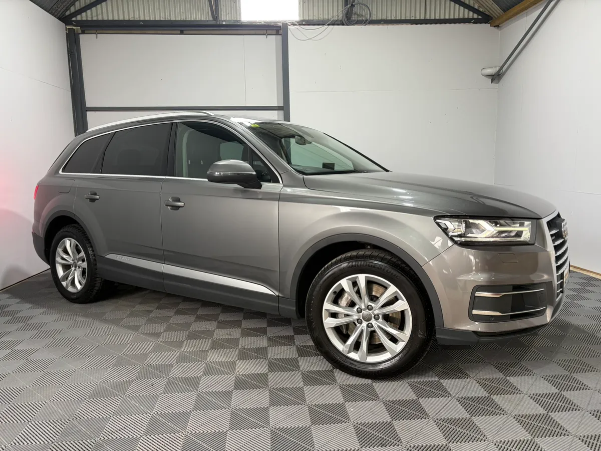 16 Audi Q7 3.0 TDi V6 Quattro Crew Cab Automatic - Image 1