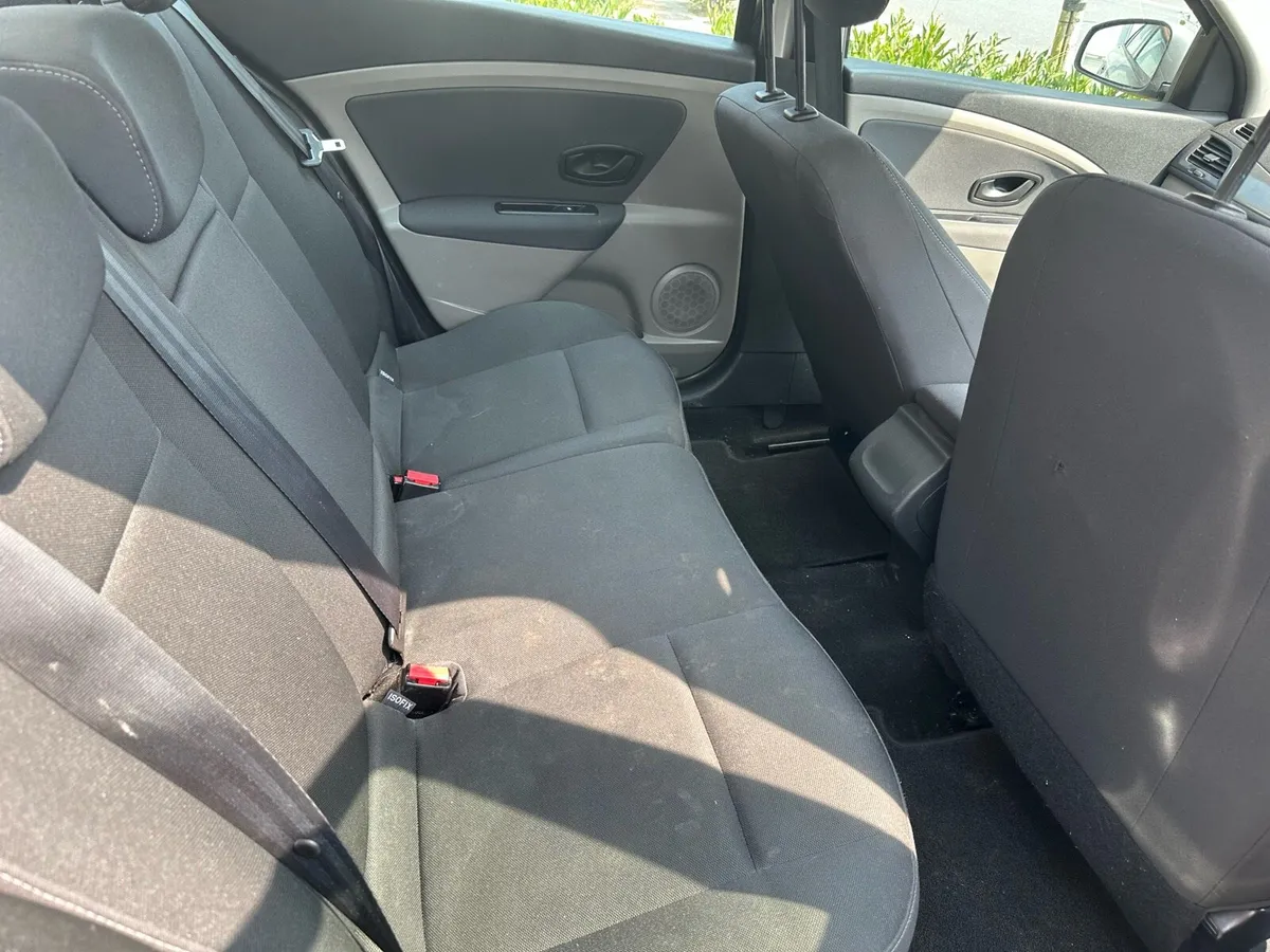 Car - Image 1