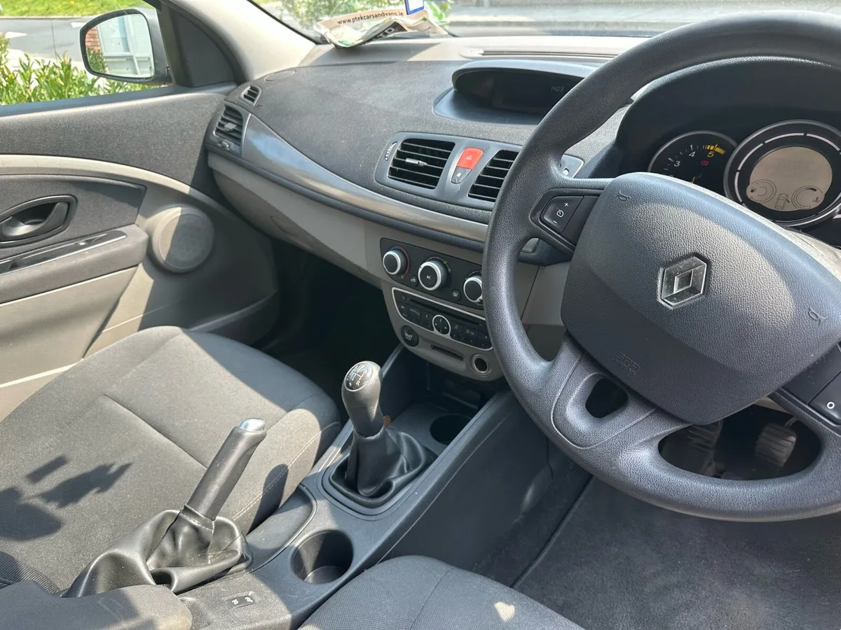 Car - Image 2