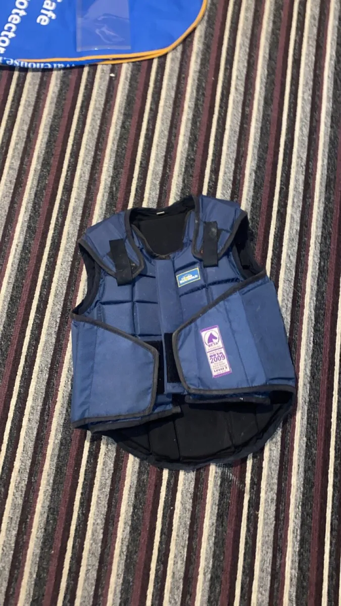 Children’s Body Protector - Image 1