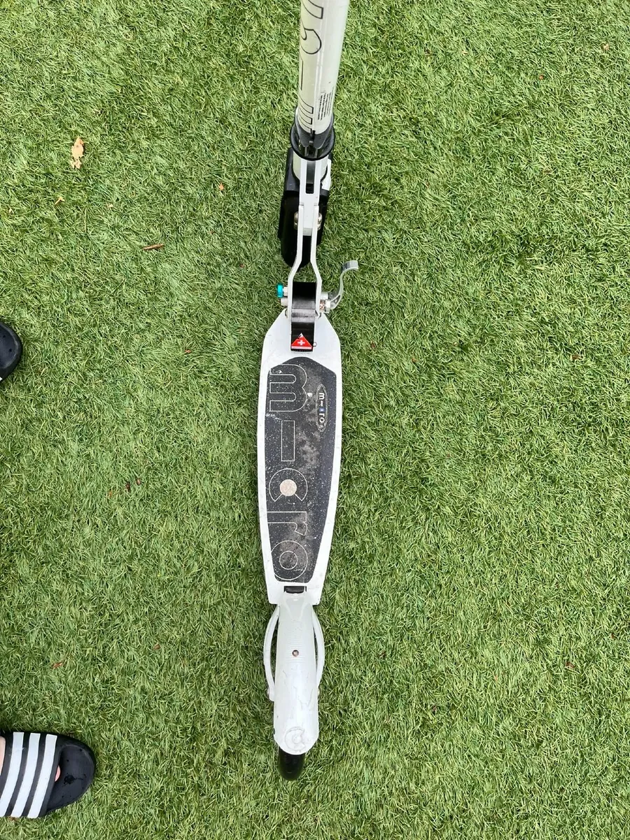 Adult Micro scooter - Image 4