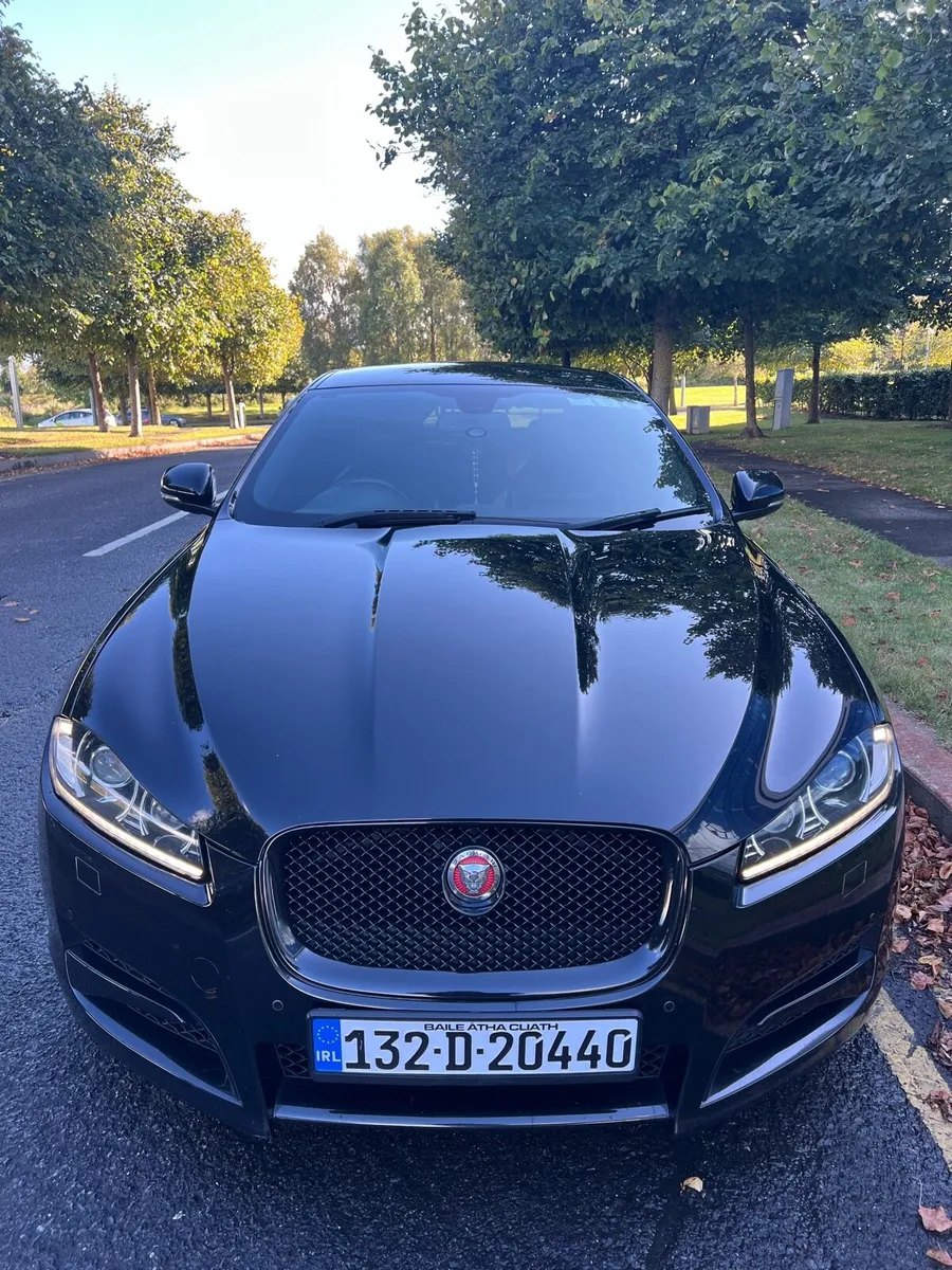 Jaguar XF S-Portfolio V6 - Image 1