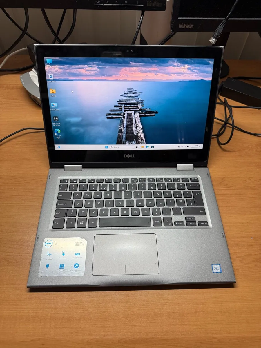 Dell Laptop Touchscreen i5 8-256 w11 - Image 1