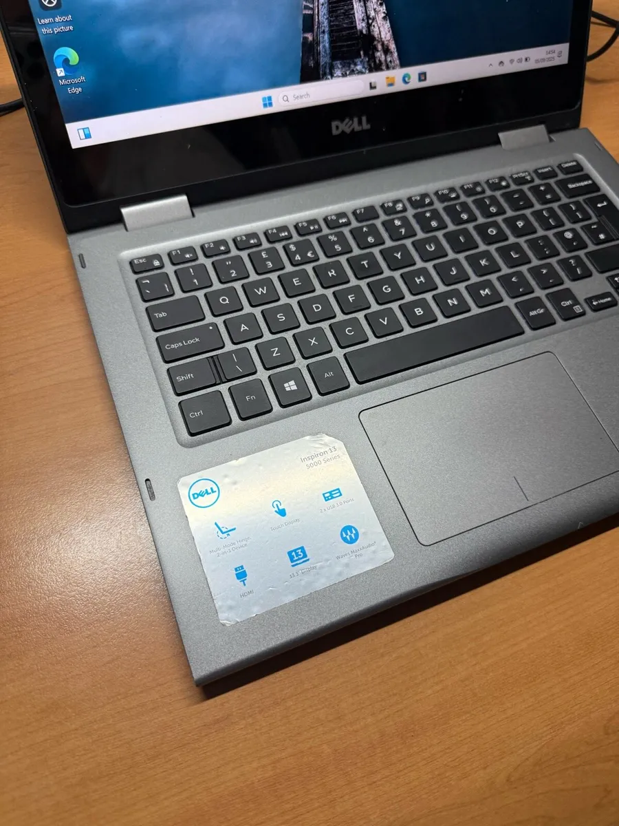 Dell Laptop Touchscreen i5 8-256 w11 - Image 3