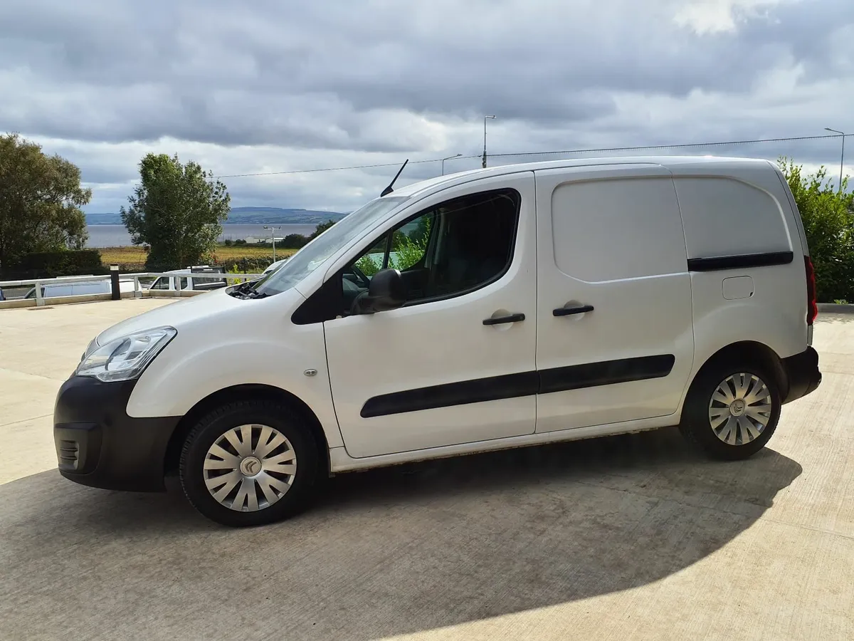 2018 Citroen Berlingo 100 BHP Entreprise - Image 4