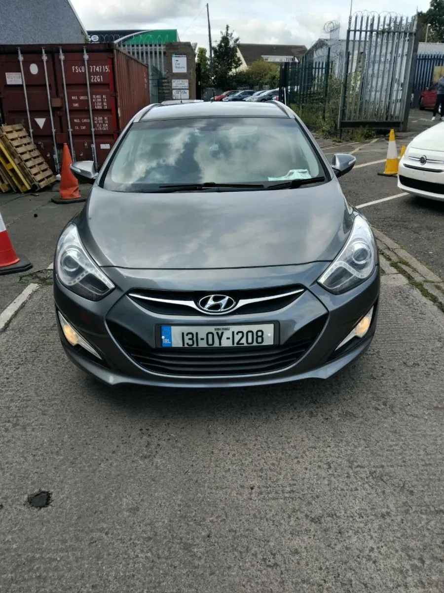 Hyundai i40 nct out - Image 1