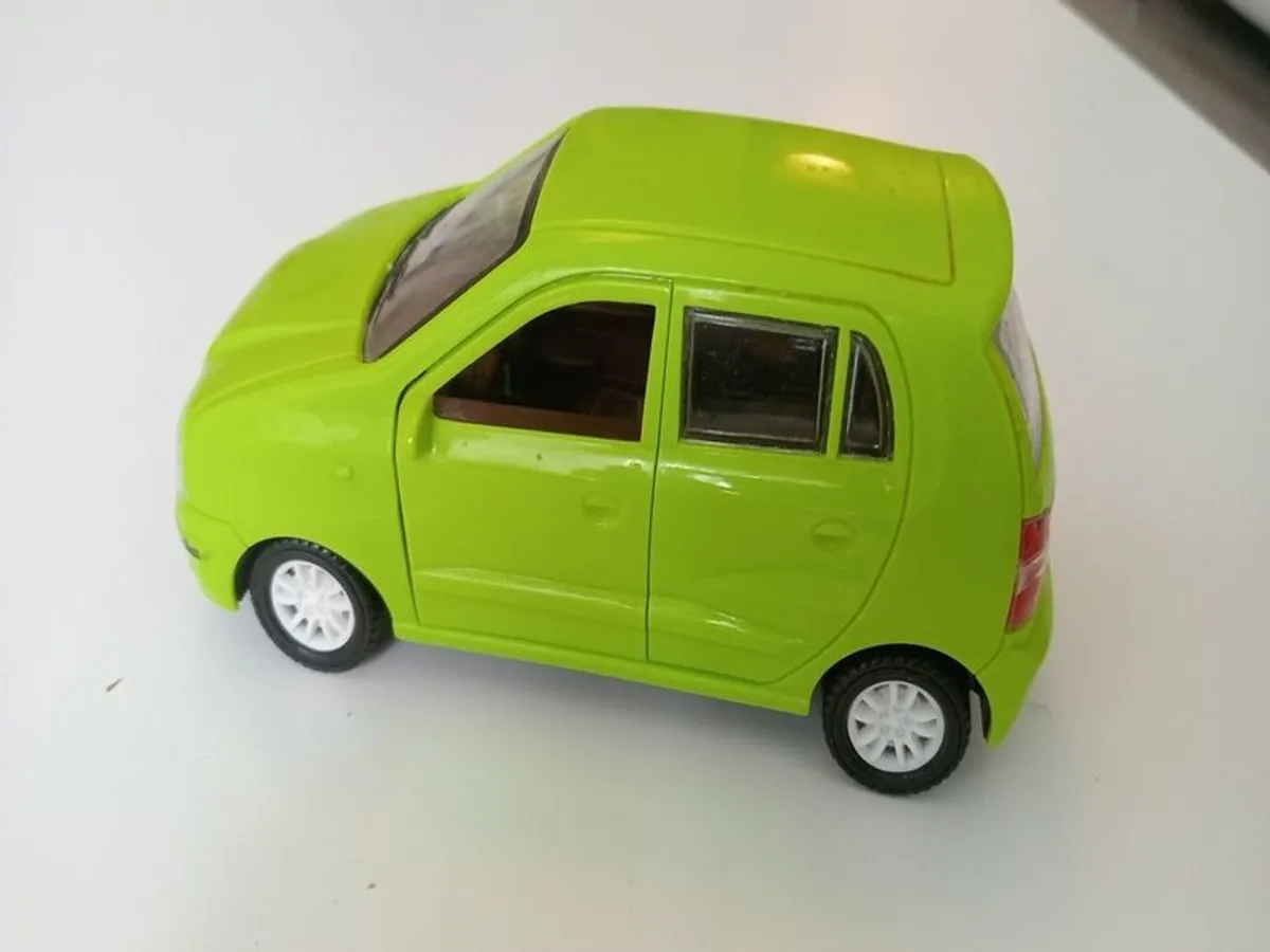 Toy Car - Image 4