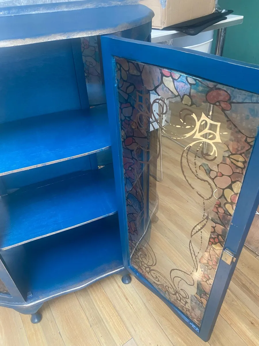 Display cabinet - Image 3