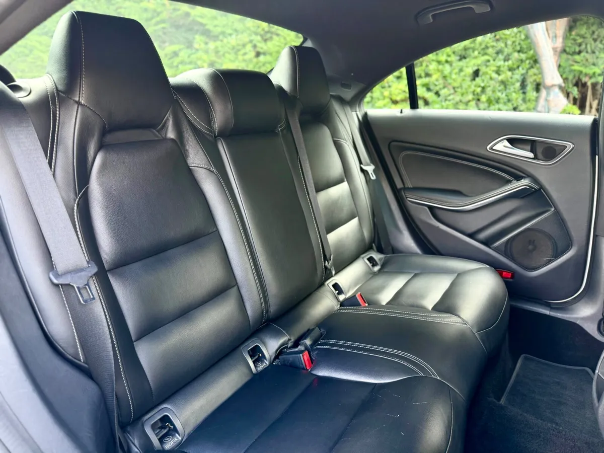 Mercedes-Benz CLA 180 Diesel low km - Image 4