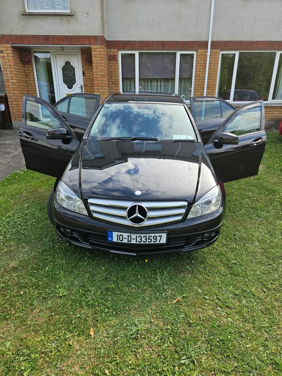 Mercedes-Benz C-Class 2010 - Image 1