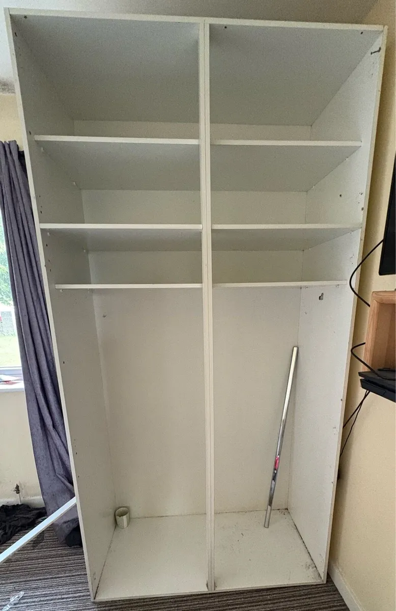 Built In Wardrobe - Image 2