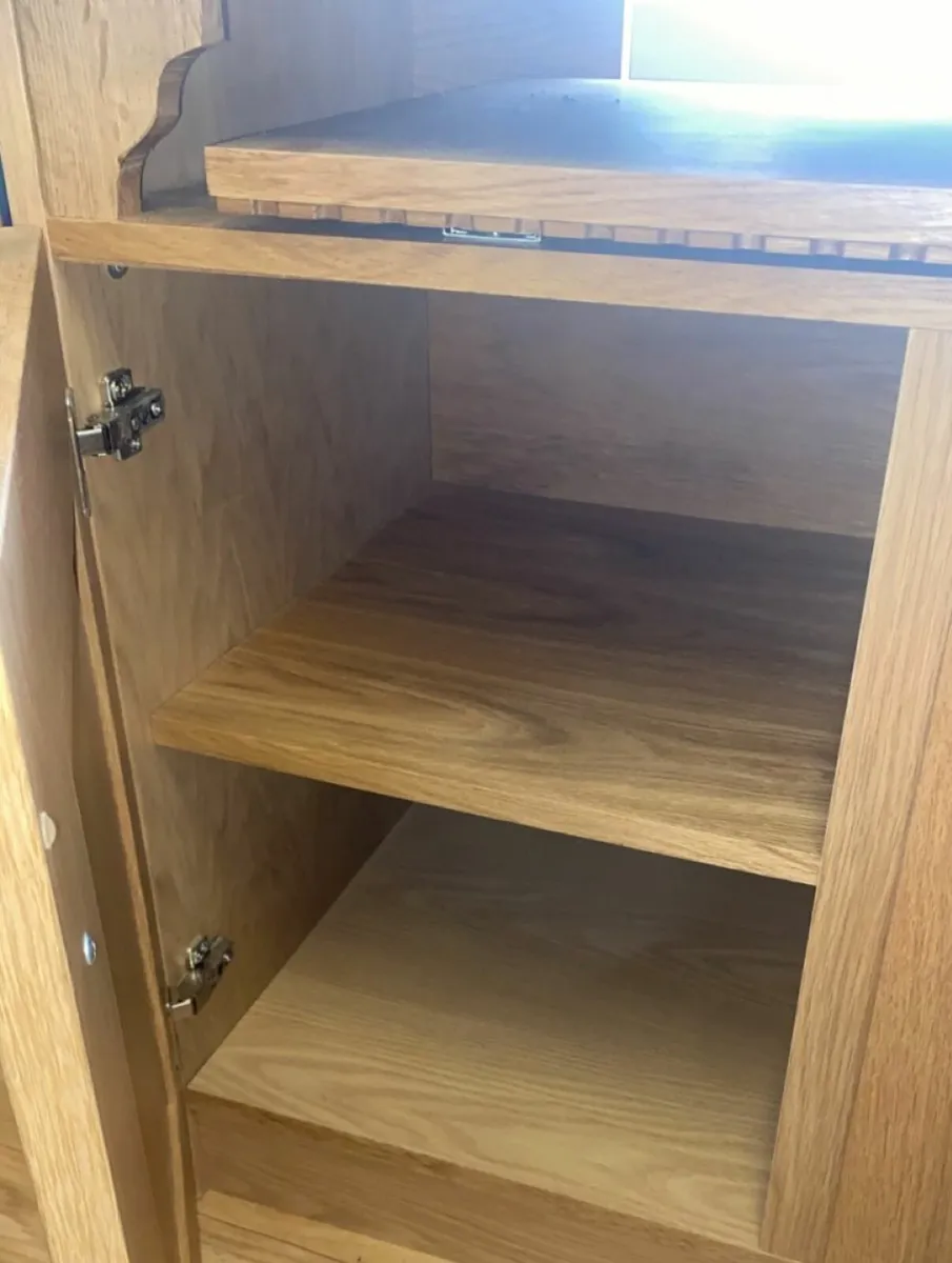 Oak TV Unit - Image 2