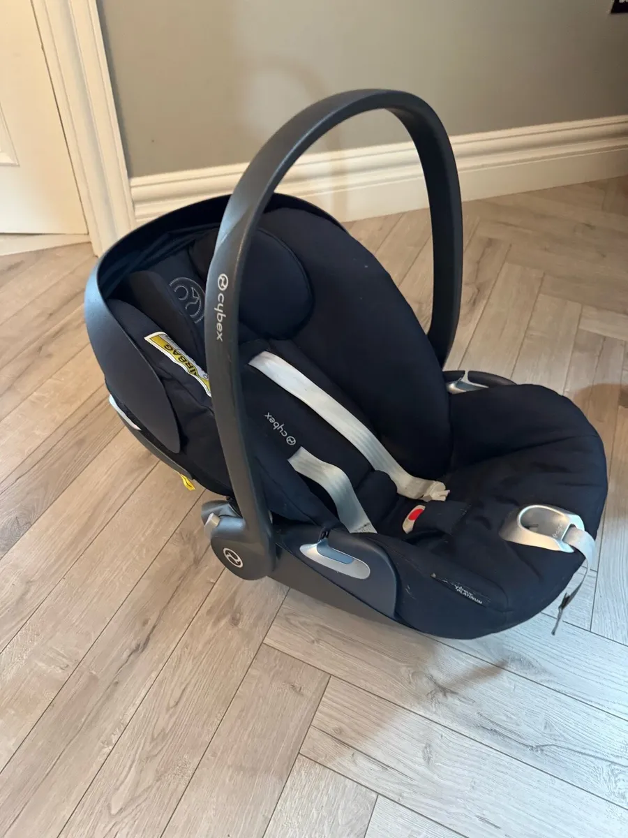 Cybex Cloud I-size Infant car seat - Image 1