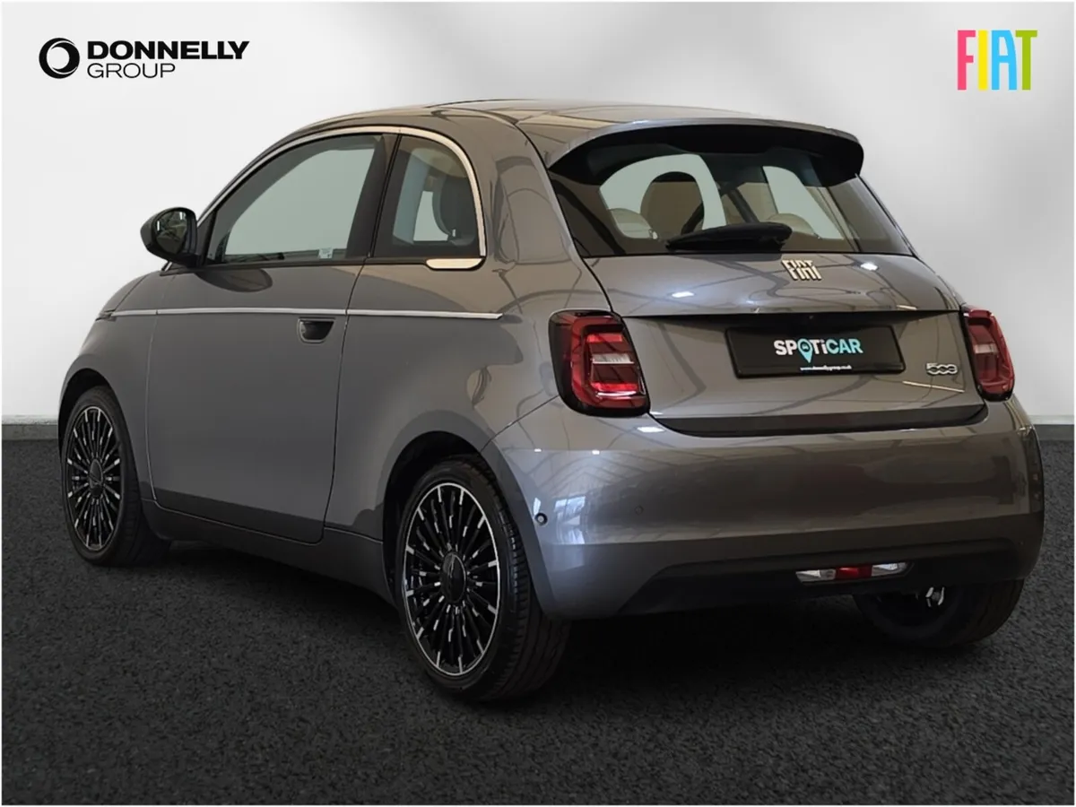 Fiat 500 Electric Hatchback La Prima - Image 2