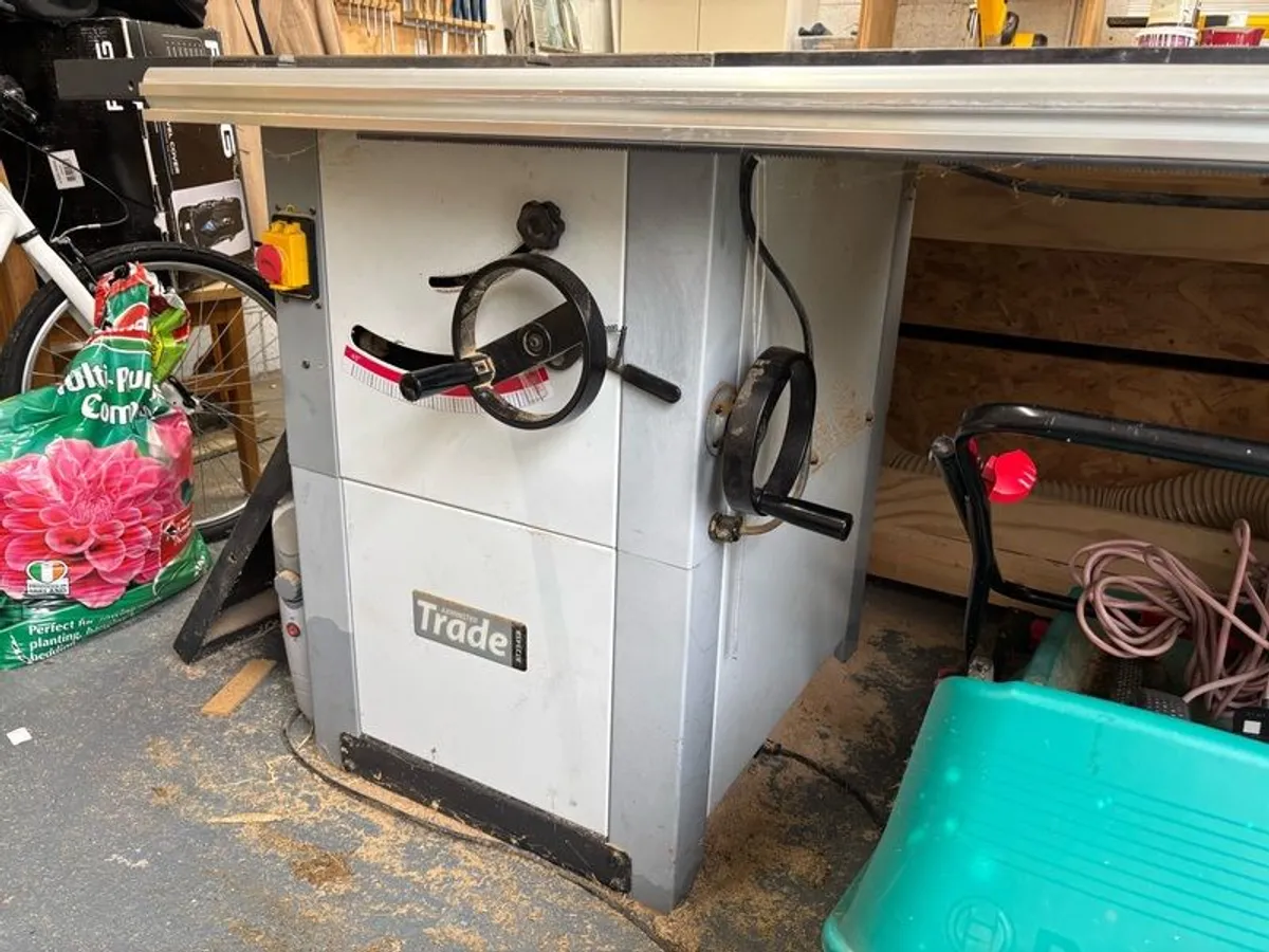Aminster 10 inch cast iron table saw. - Image 3